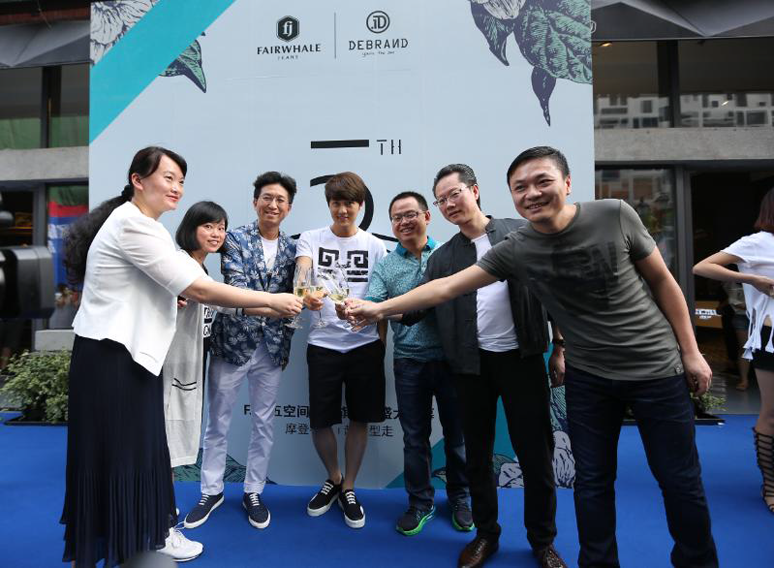 FJ第五空间武汉(hàn)万达汉街开(kāi)业